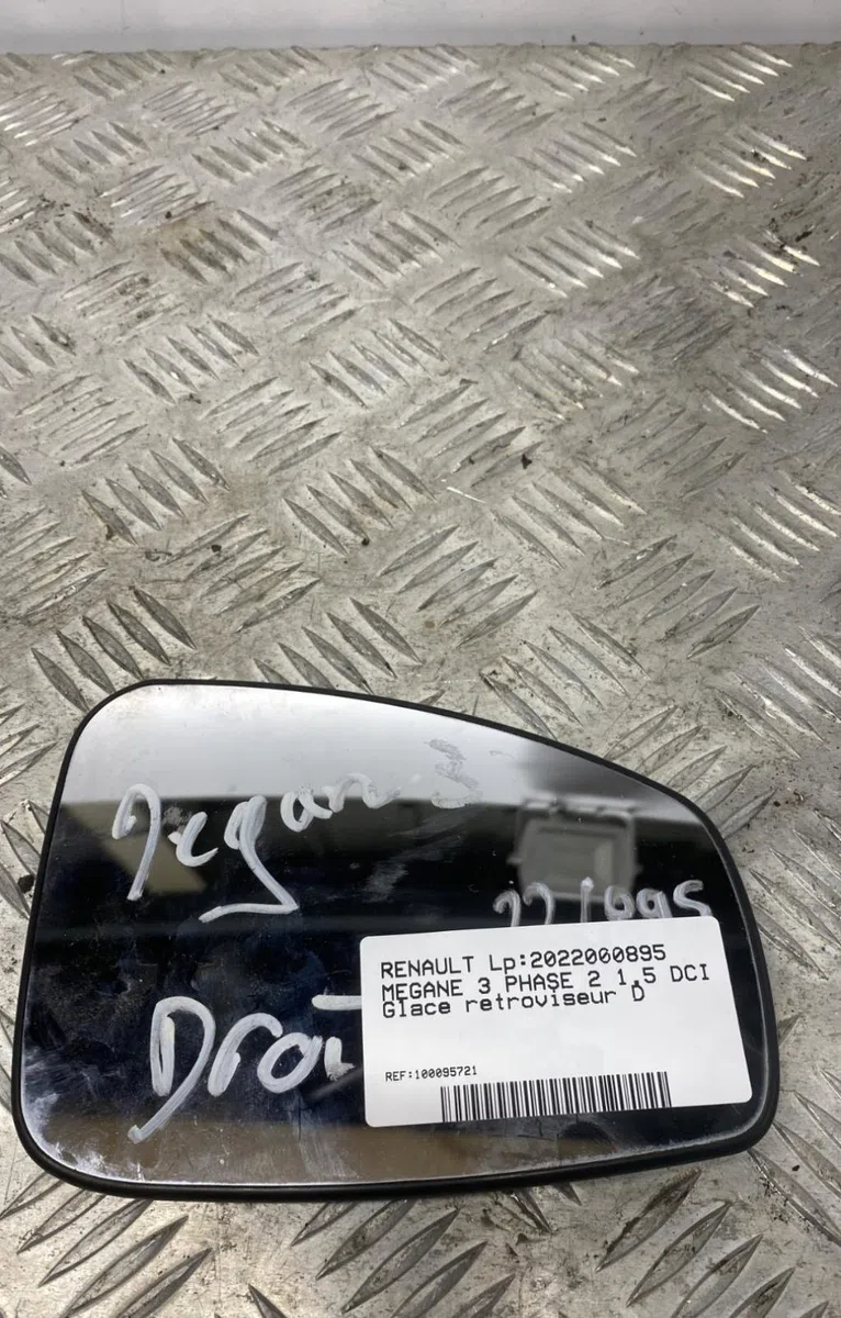 Glace  retroviseur exterieur droit RENAULT MEGANE 3 PHASE 2 occasion