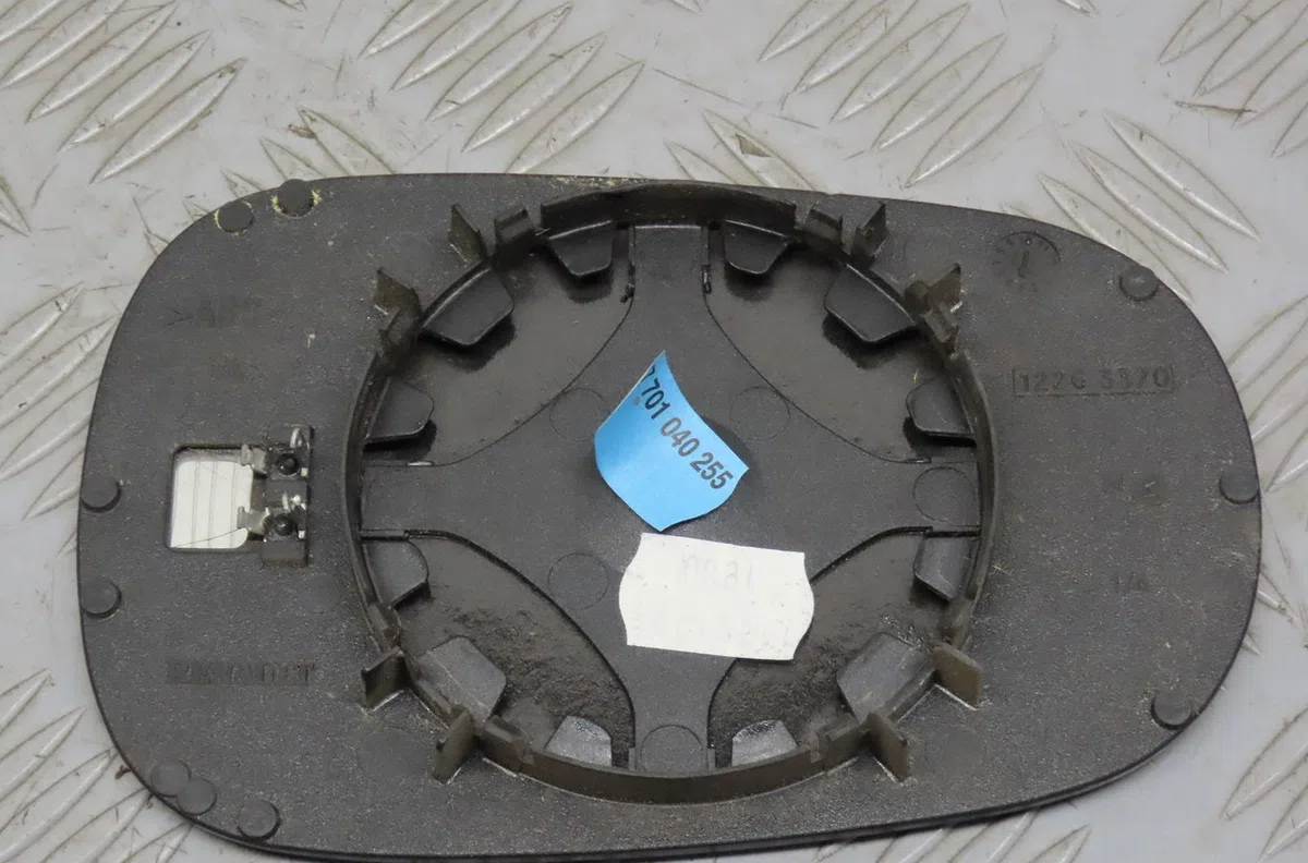Glace  retroviseur exterieur droit Renault MEGANE I Classic (LA0-1_) 1.6 16v (la00, la04, la0b, la11, la16, la19, la1j, 