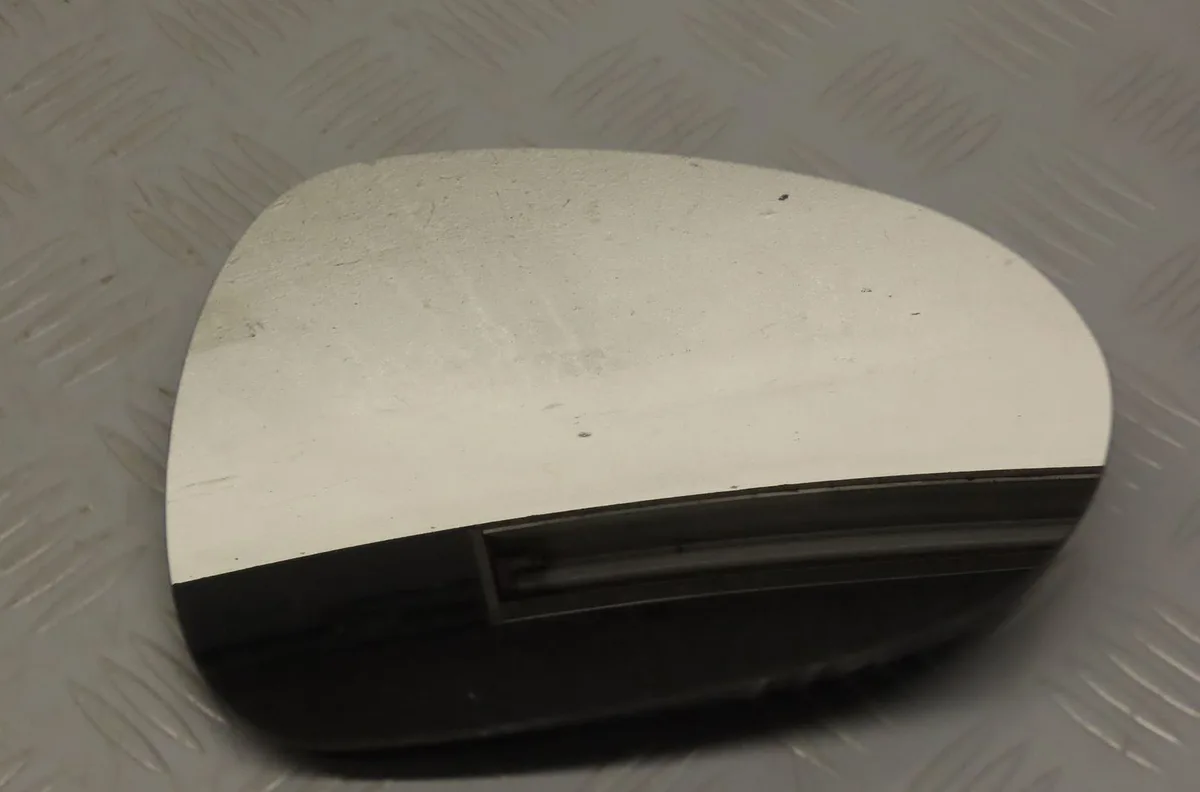 Glace retroviseur exterieur droit Seat IBIZA IV (6J5, 6P1) 1.9 tdi (2008-2010) occasion