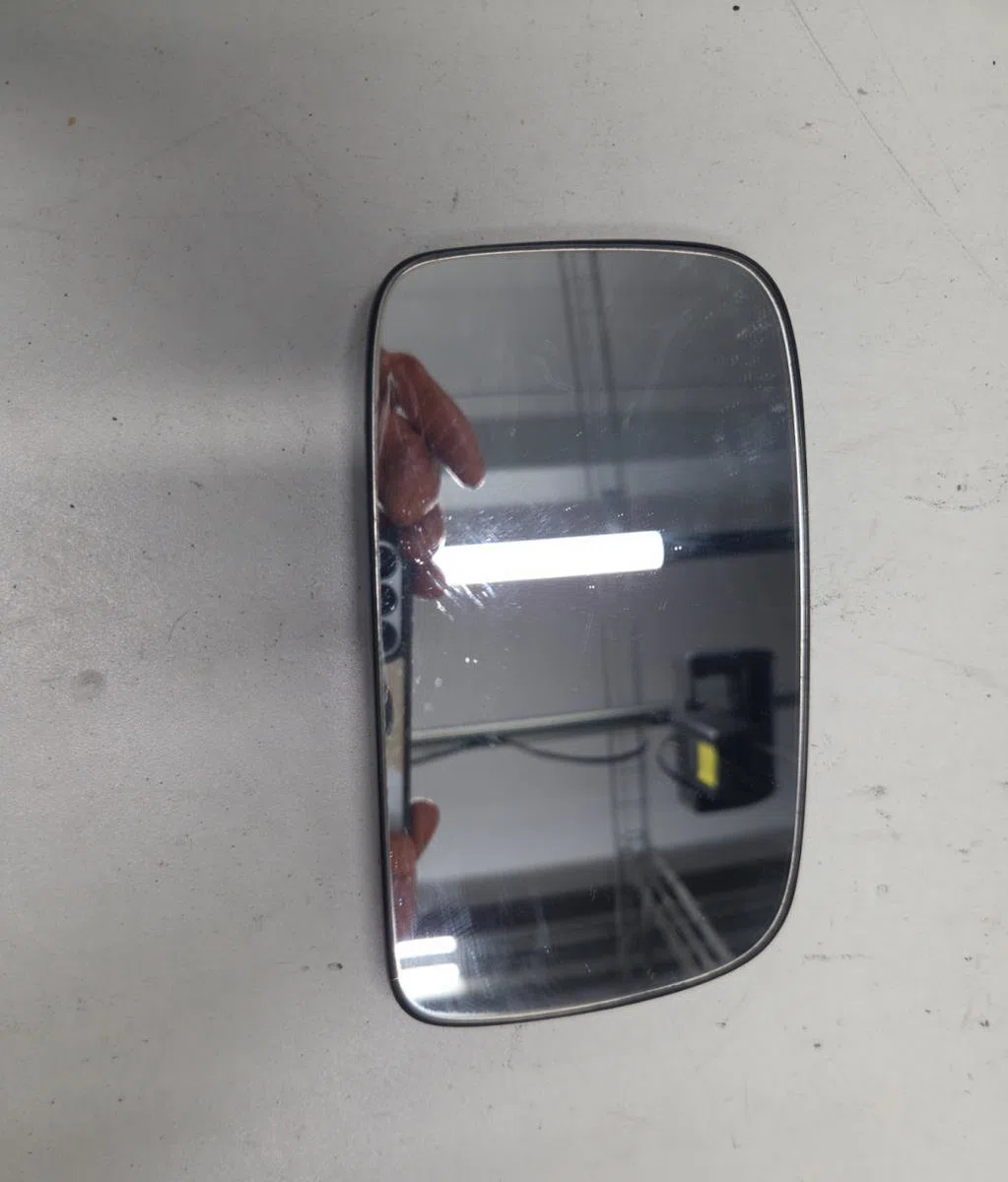 Glace  retroviseur exterieur droit VOLKSWAGEN GOLF 2 occasion