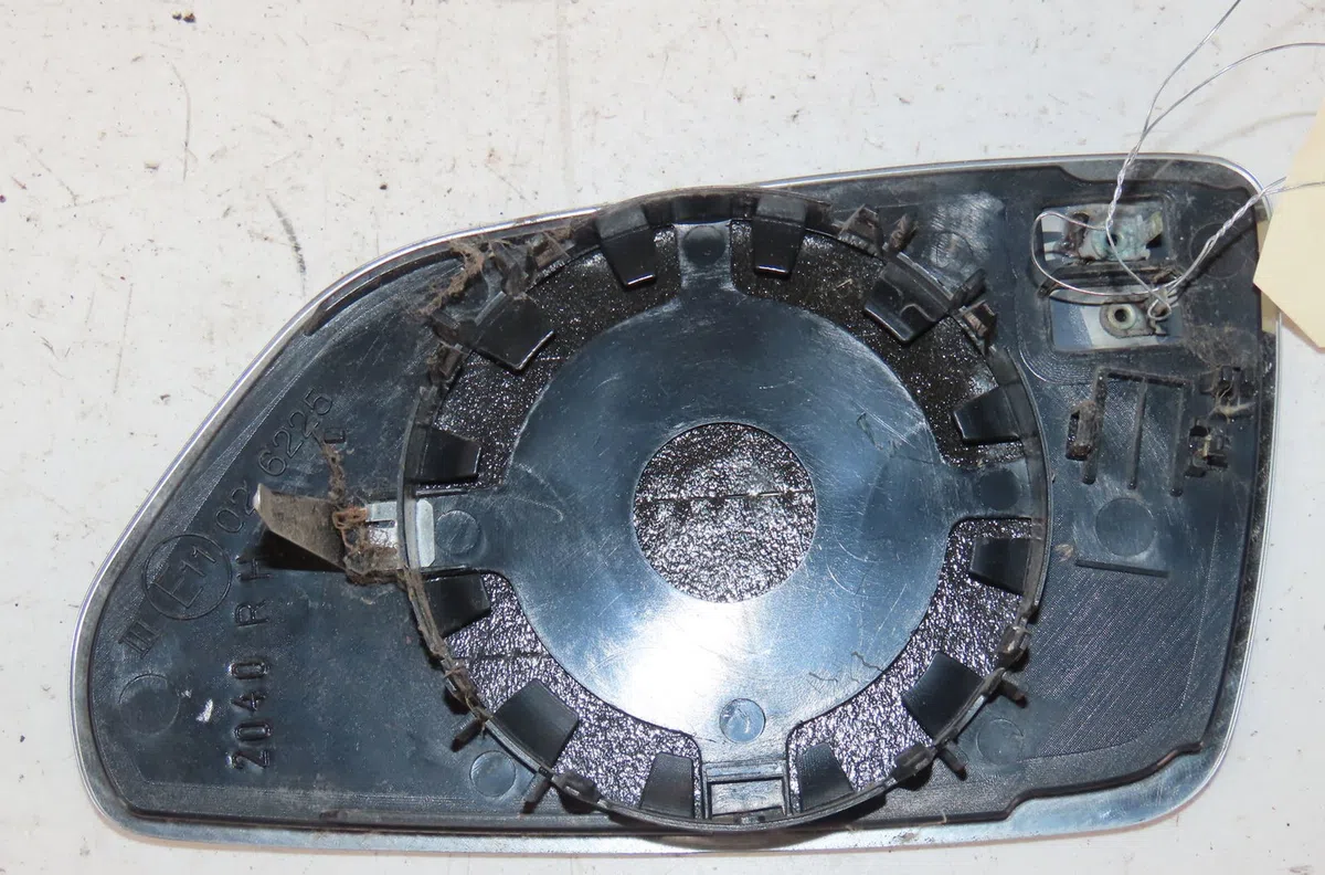 Glace  retroviseur exterieur droit Volkswagen POLO (9N_, 9A_) 1.4 tdi (2001-2005) 3 portes occasion