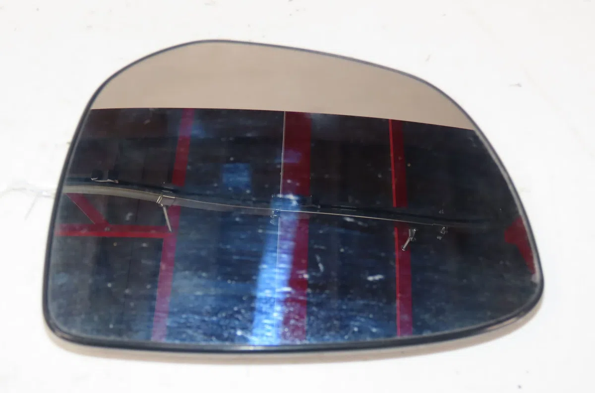Glace  retroviseur exterieur gauche Citroen C4 CACTUS 1.2 vti 82 (2014) 5 portes occasion