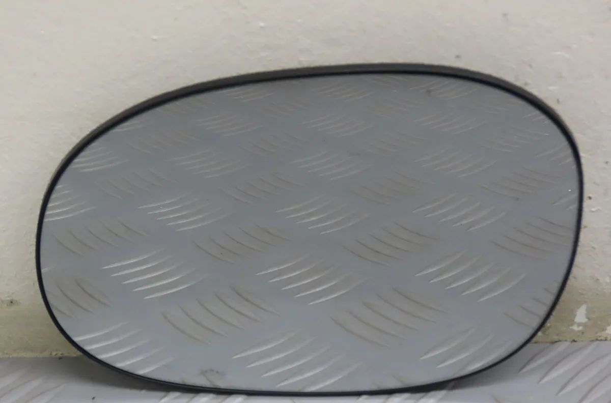 Glace retroviseur exterieur gauche Peugeot 206 3-5 portes (2A-C) 1.4 i (1998-2012) 3 portes occasion