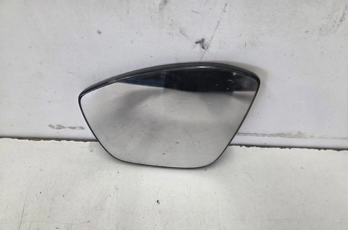 Glace  retroviseur exterieur gauche PEUGEOT 308 2 PHASE 1 occasion