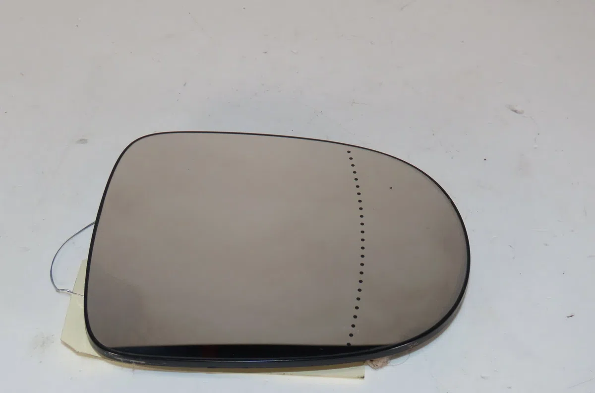 Glace  retroviseur exterieur gauche Renault CLIO III (BR0-1, CR0-1) 1.5 dci (br17, cr17) (2005-2012) 5 portes occasion