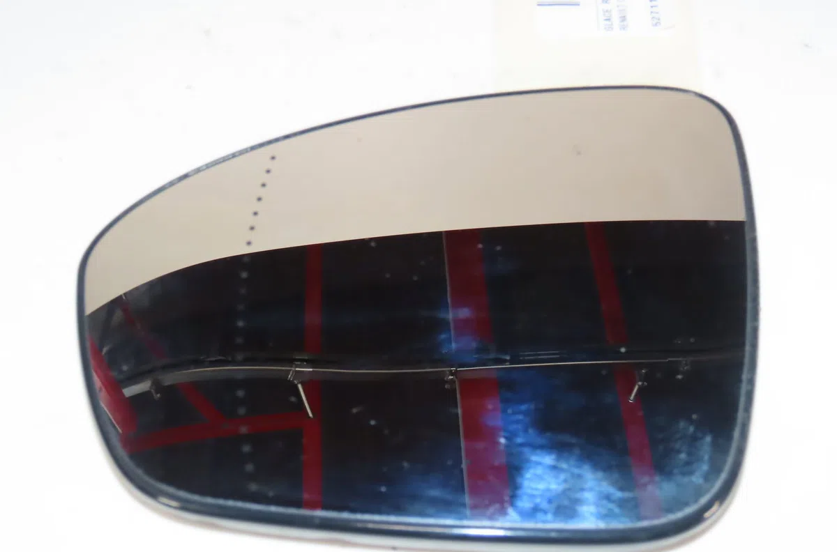 Glace  retroviseur exterieur gauche Renault CLIO V (B7_) 1.6 e-tech 140 (b7mu) (2020) occasion