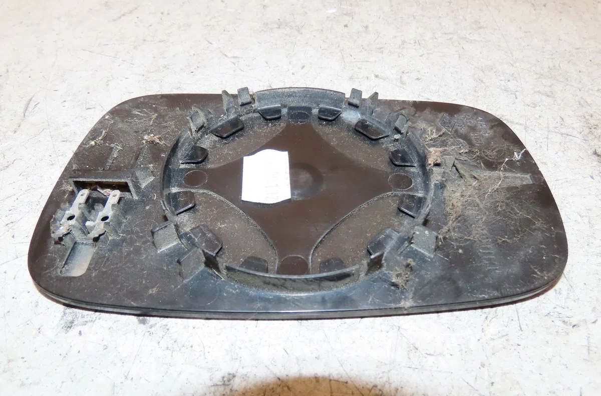 Glace  retroviseur exterieur gauche Renault MEGANE II (BM0-1_, CM0-1_) 1.9 dci (2005-2009) occasion