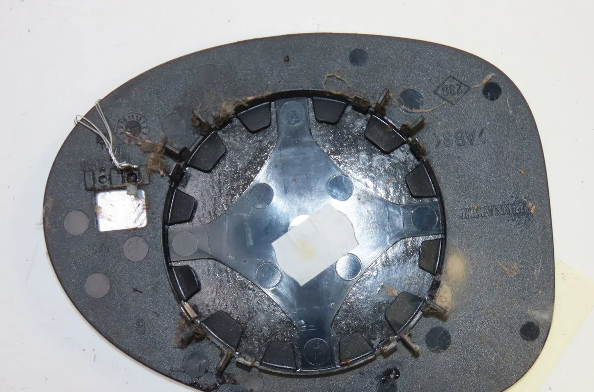 Glace  retroviseur exterieur gauche Renault TWINGO I (C06_) 1.2 (c066, c068) (1996-2007) 3 portes occasion