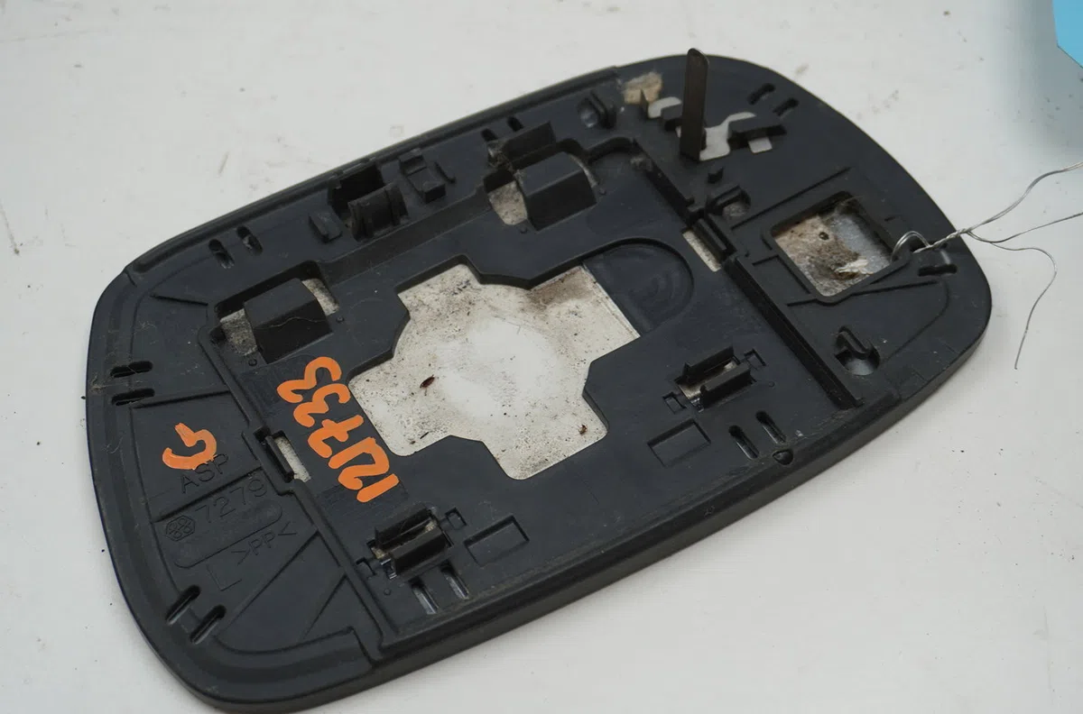 Glace  retroviseur exterieur gauche Toyota COROLLA (_E12_) 2.0 d-4d (cde120_) (2002-2006) occasion