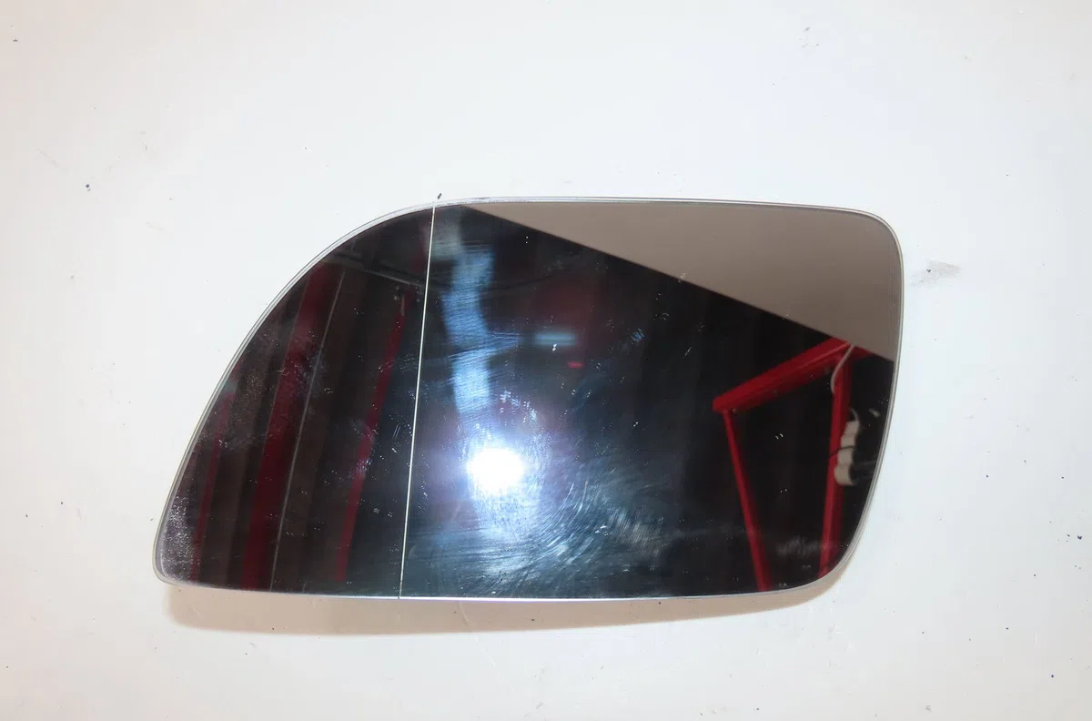 Glace  retroviseur exterieur gauche Volkswagen POLO (9N_, 9A_) 1.2 12v (2001-2007) 5 portes occasion
