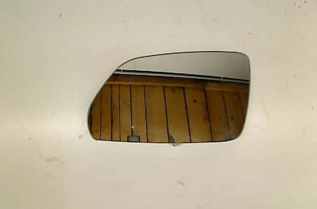 Glace  retroviseur exterieur gauche VOLKSWAGEN POLO IV 2006 occasion