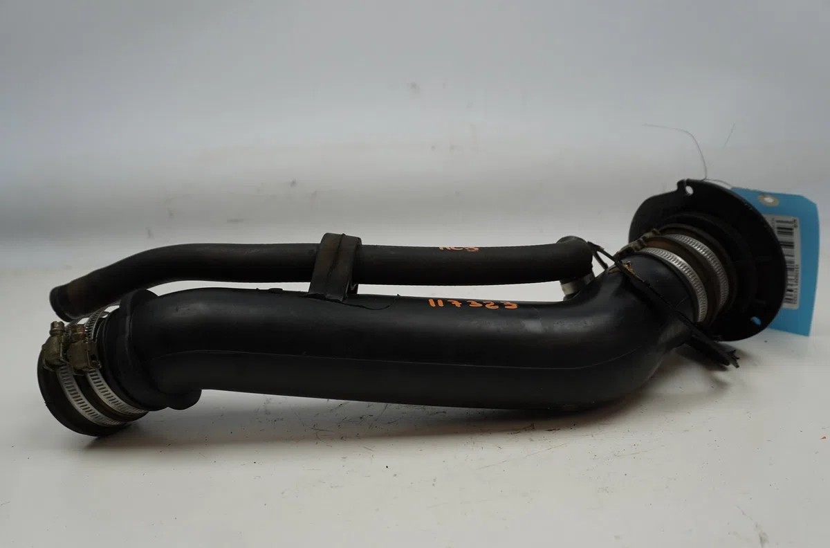 Goulotte carburant Alfa romeo SPIDER (916_) 2.0 t.spark 16v (916s2c00) (1995-2005) occasion