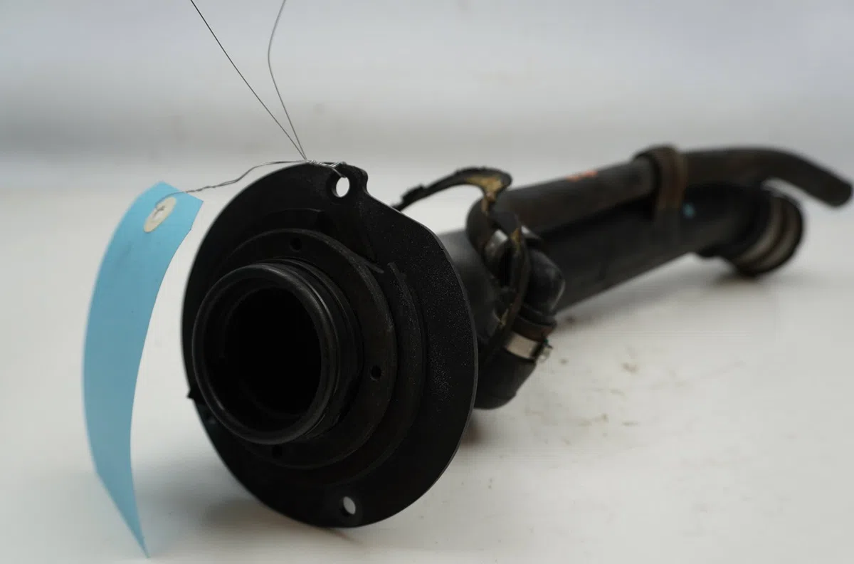 Goulotte carburant Alfa romeo SPIDER (916_) 2.0 t.spark 16v (916s2c00) (1995-2005) occasion