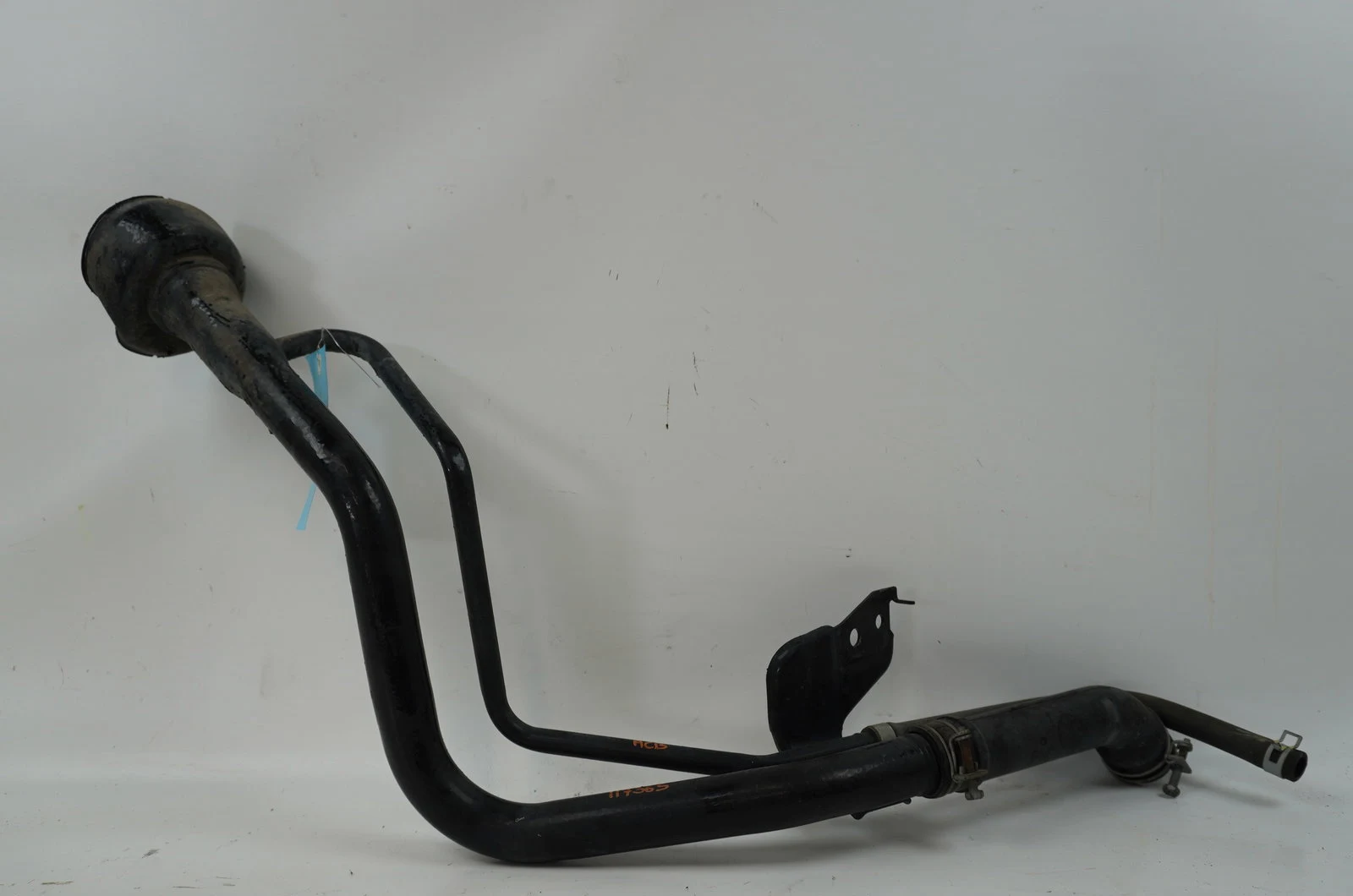Goulotte carburant Nissan ALMERA II Hatchback (N16) 1.8 (2000-2002) occasion