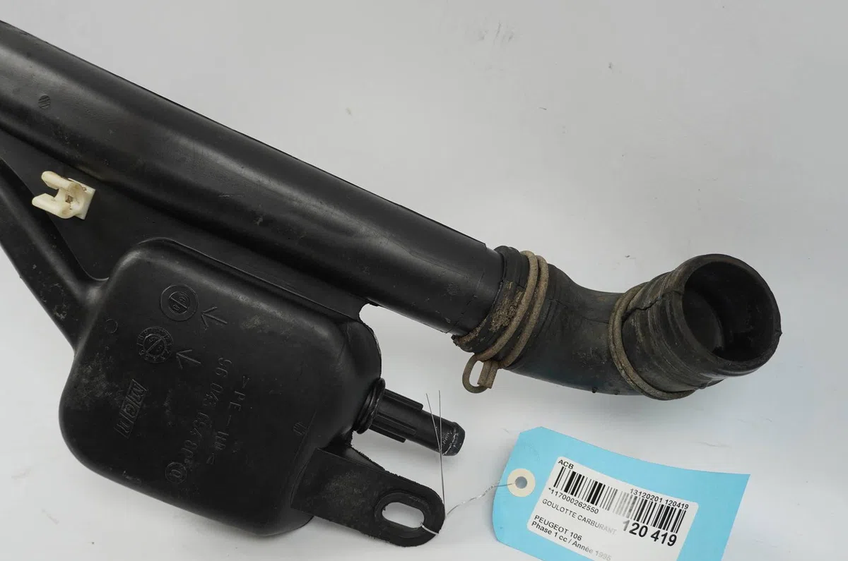 Goulotte carburant Peugeot 106 I (1A, 1C) 1.1 (1991-1996) occasion
