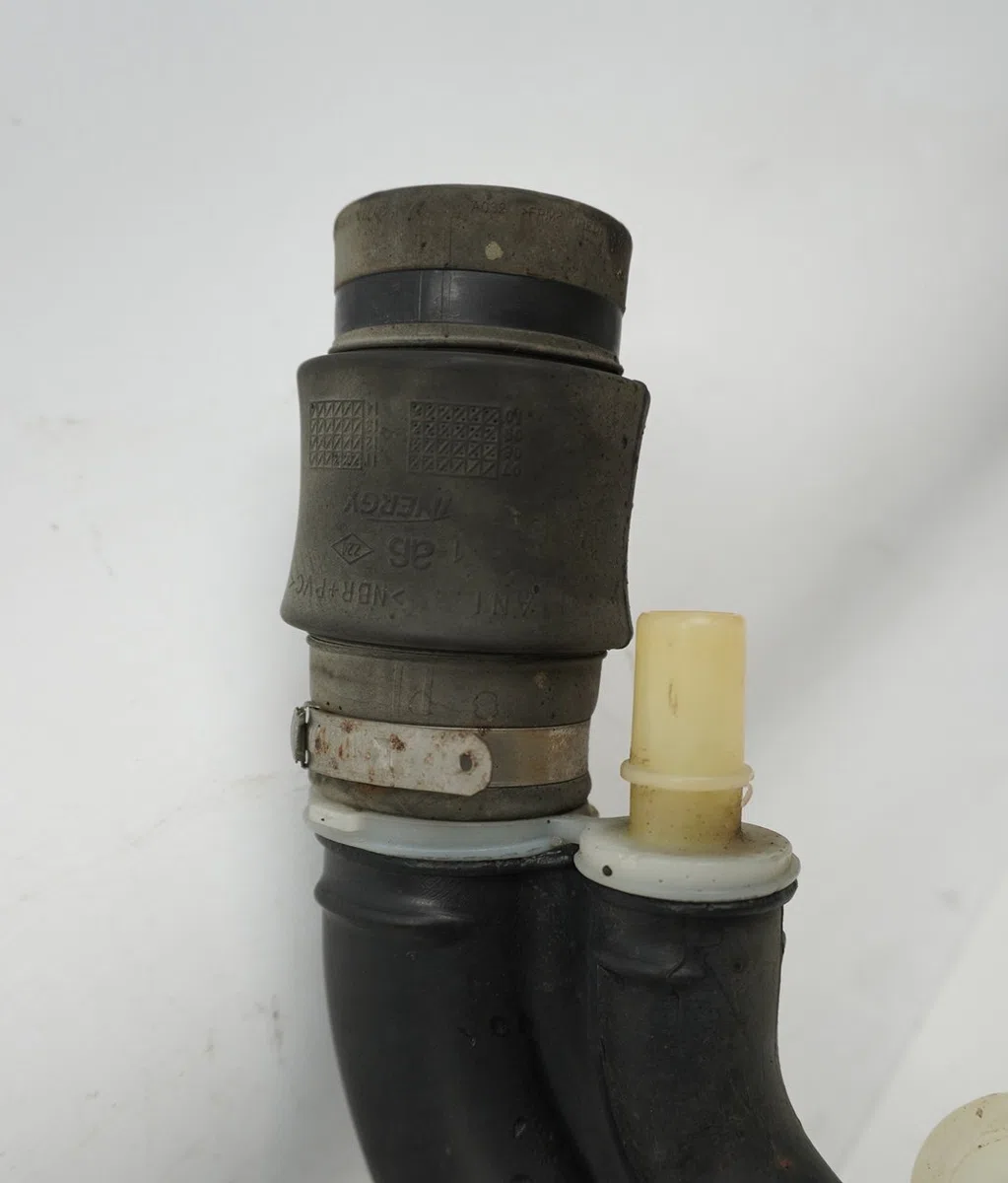 Goulotte carburant Renault MEGANE II Break (KM0-1_) 1.9 dci (2005-2009) occasion