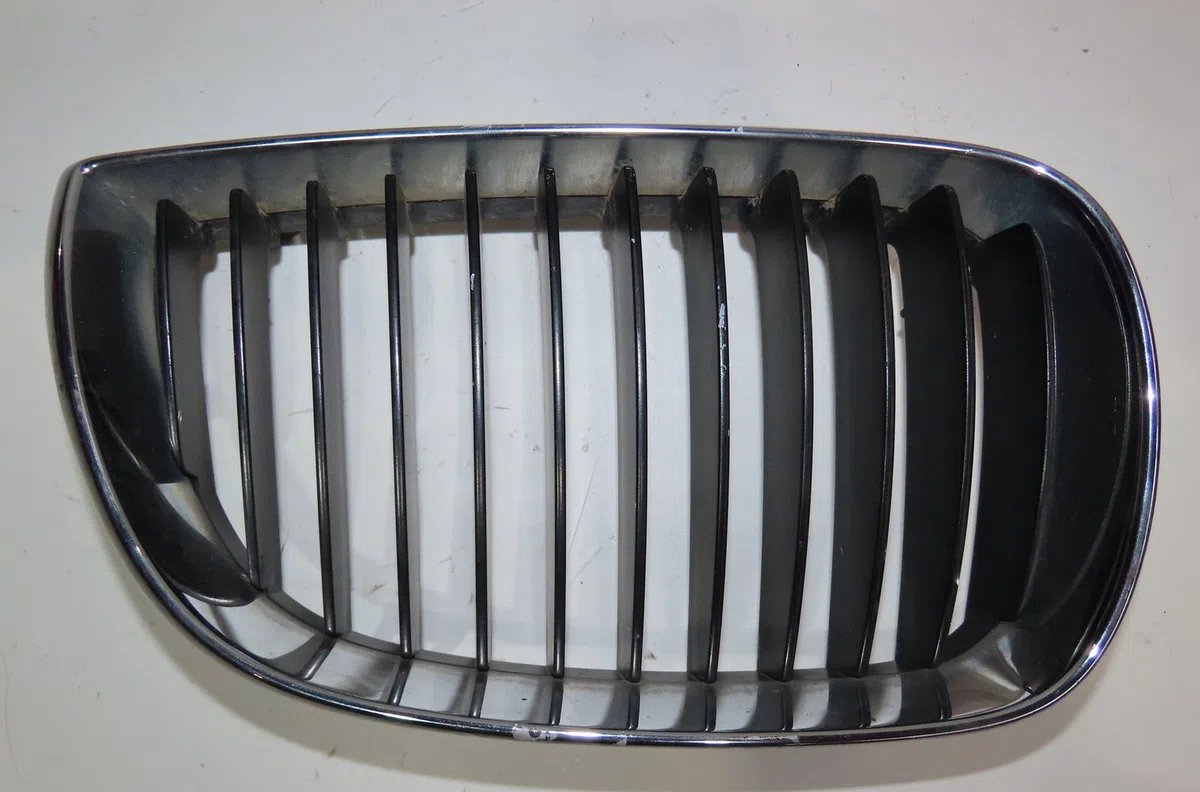 Grille calandre d Bmw 1 (E81) 118 d (2006-2011) occasion