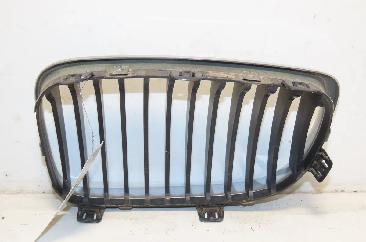 Grille calandre d Bmw 1 (E87) 116 i (2004-2011) occasion