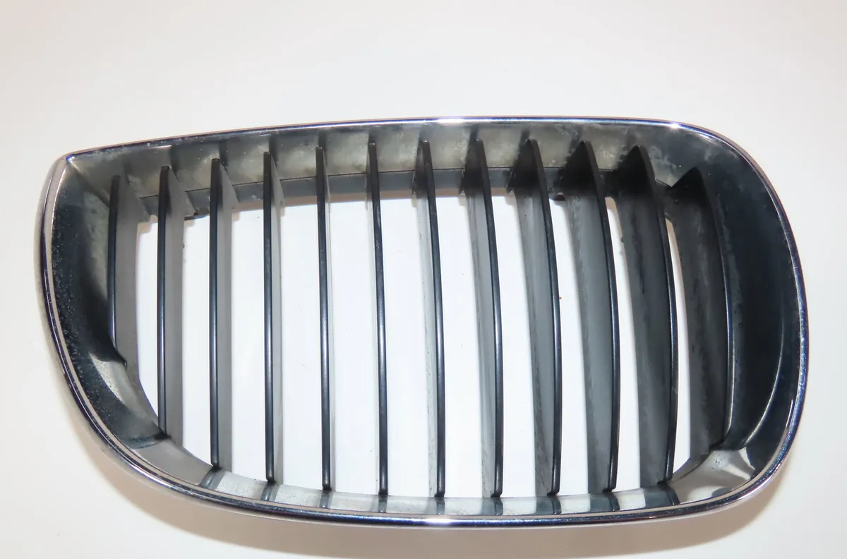 Grille calandre d Bmw 1 (E87) 120 d (2004-2011) occasion