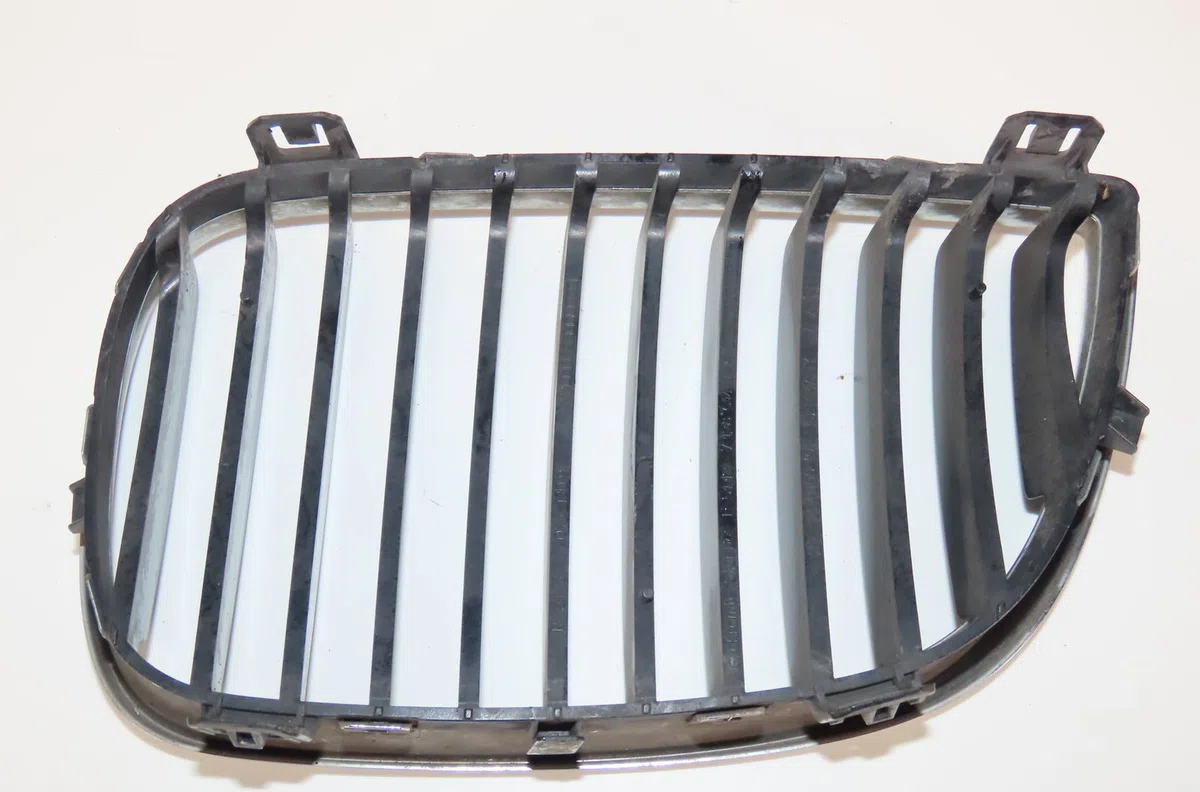 Grille calandre d Bmw 1 (E87) 120 d (2004-2011) occasion