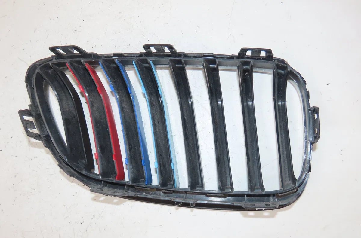 Grille calandre d Bmw 2 Coupé (F22, F87) 220 d (2012-2014) occasion