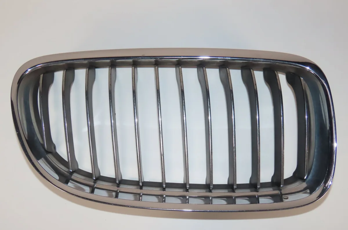 Grille calandre d Bmw 3 (E90) 330 d (2005-2008) occasion