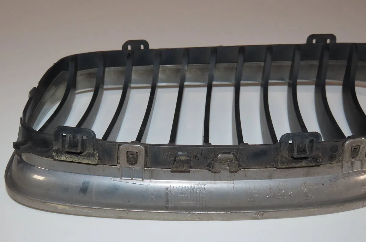 Grille calandre d Bmw 3 (E90) 330 d (2005-2008) occasion