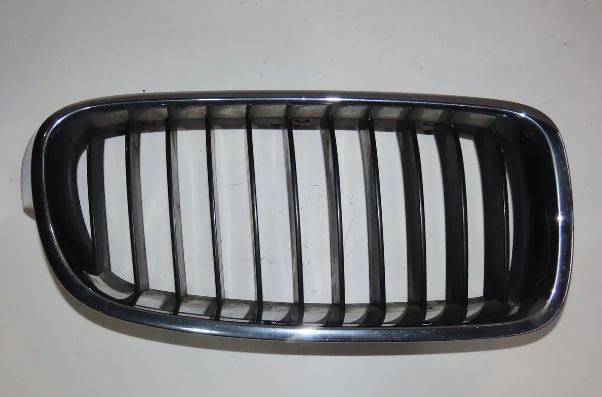Grille calandre d Bmw 3 Touring (F31) 316 d (2012-2019) occasion