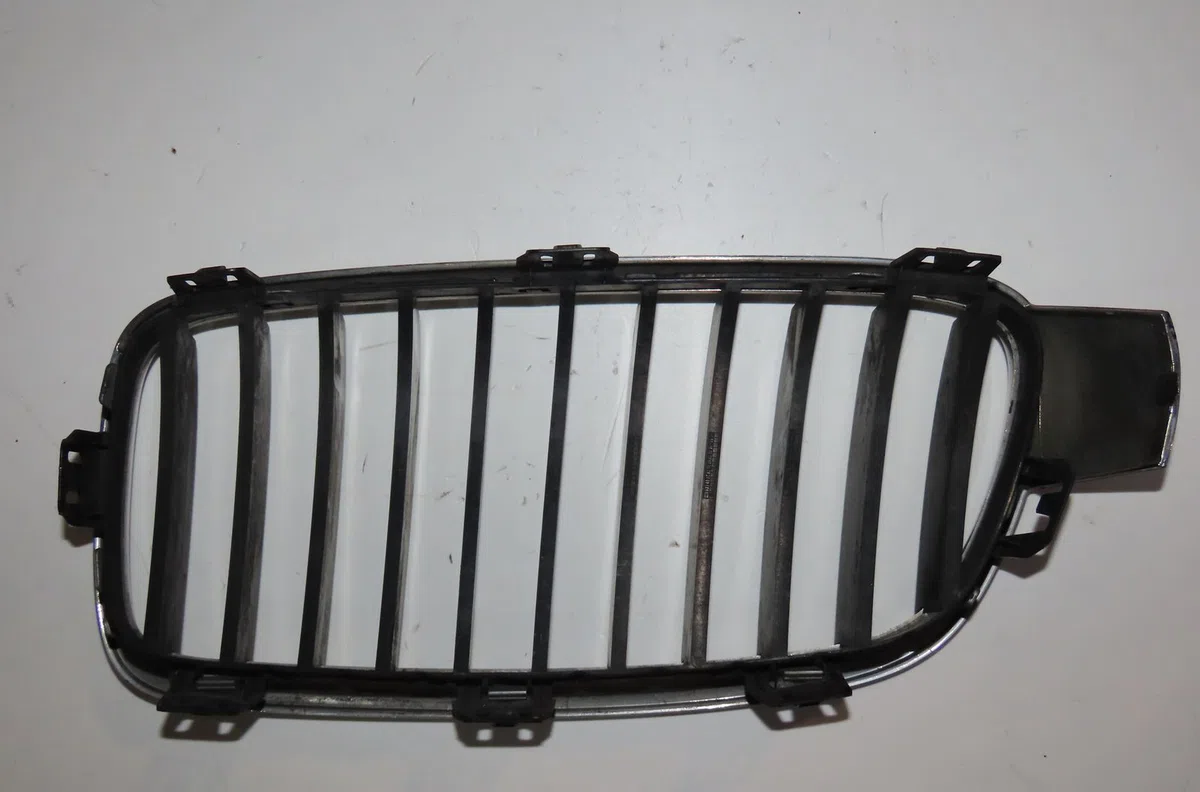 Grille calandre d Bmw 3 Touring (F31) 316 d (2012-2019) occasion
