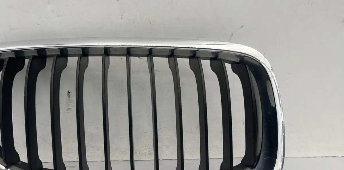 Grille calandre d BMW SERIE 3 E90 PHASE 2 occasion