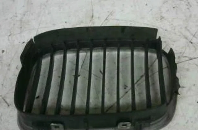 Grille calandre d BMW SERIE 5 1996 occasion
