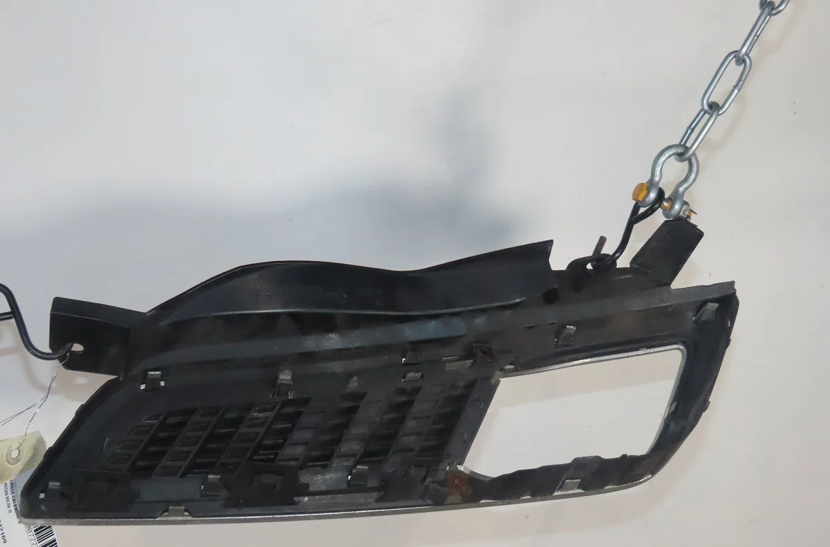 Grille calandre d Nissan MICRA III (K12) 1.2 16v (2003-2010) occasion