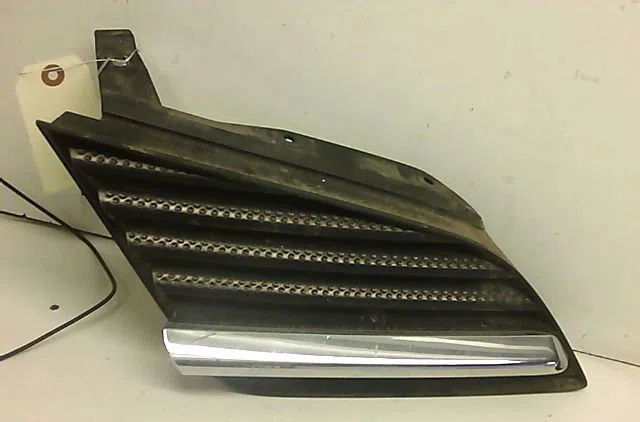 Grille calandre d NISSAN PRIMERA occasion