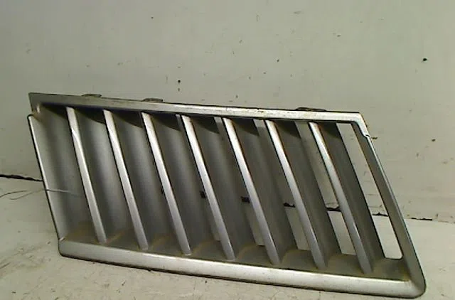Grille calandre d RENAULT VEL SATIS occasion