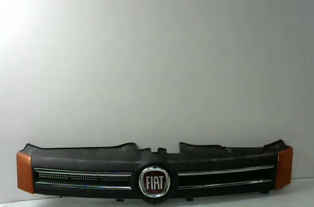 Grille calandre Fiat PANDA (169_) 1.3 d multijet 4x4 (169.axc2a) (2004) occasion