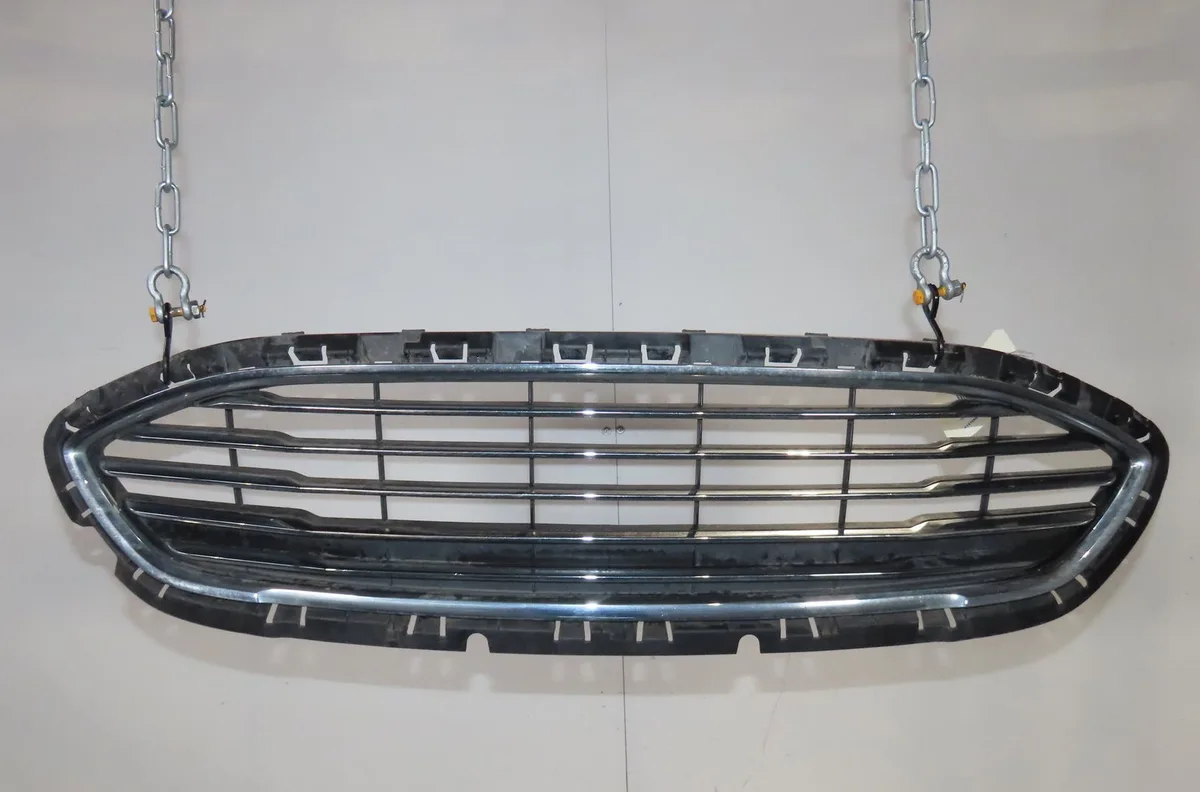 Grille calandre Ford FIESTA VII (HJ, HF) 1.0 ecoboost (2017) occasion
