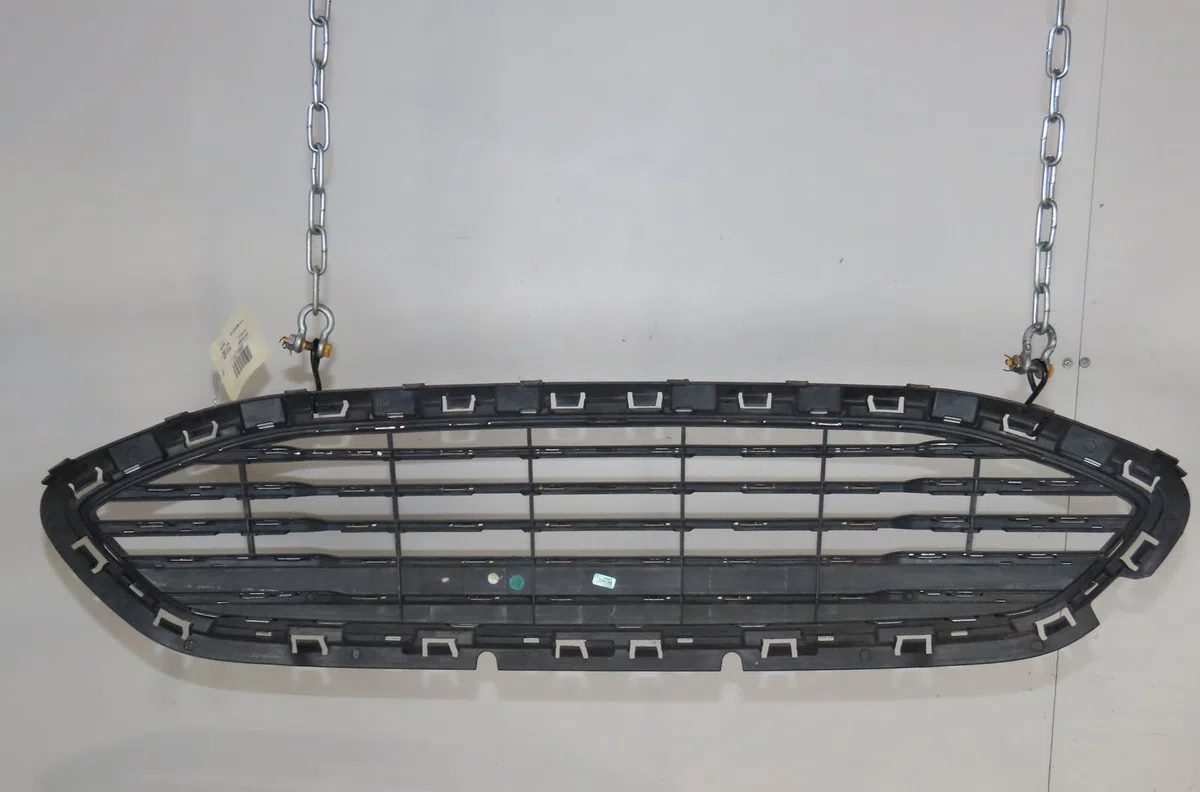 Grille calandre Ford FIESTA VII (HJ, HF) 1.0 ecoboost (2017) occasion