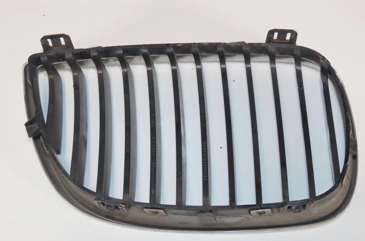 Grille calandre g Bmw 1 (E87) 120 d (2004-2011) occasion