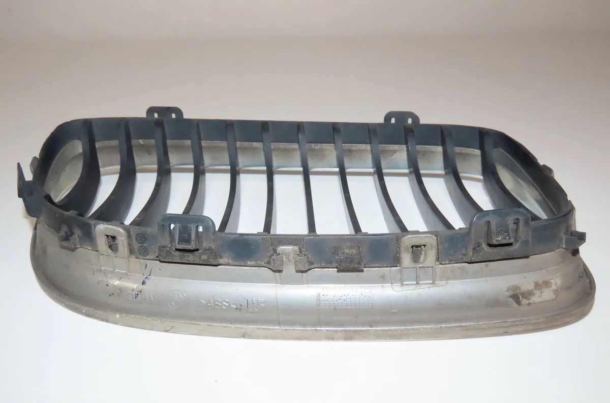 Grille calandre g Bmw 3 (E90) 330 d (2005-2008) occasion