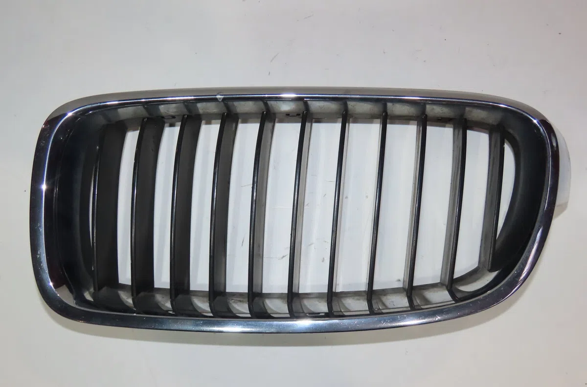 Grille calandre g Bmw 3 Touring (F31) 316 d (2012-2019) occasion