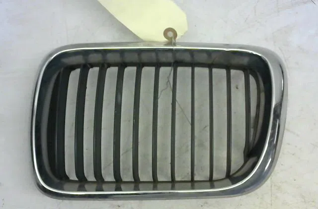 Grille calandre g BMW SERIE 3 occasion