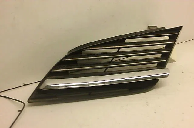 Grille calandre g NISSAN PRIMERA occasion