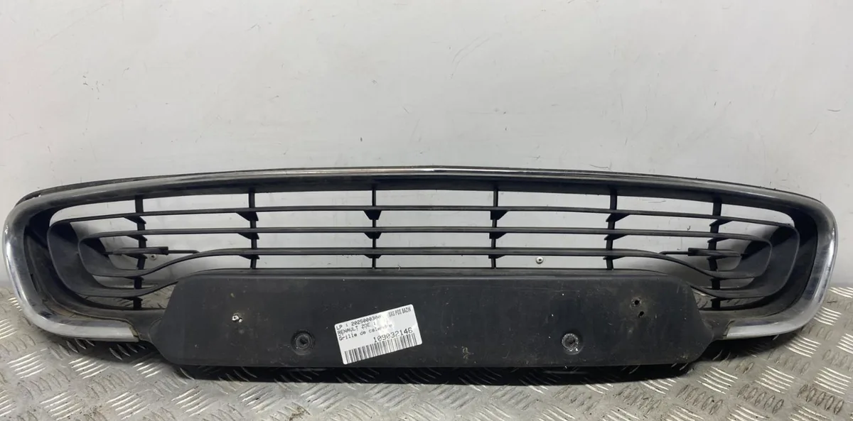 Grille calandre RENAULT ZOE 1 occasion
