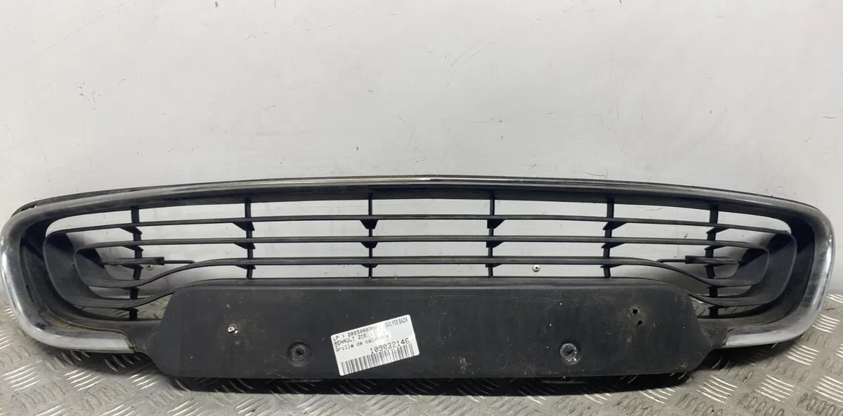 Grille calandre RENAULT ZOE 1 occasion