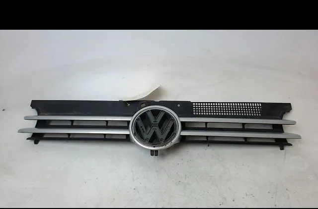 Grille calandre VOLKSWAGEN GOLF occasion