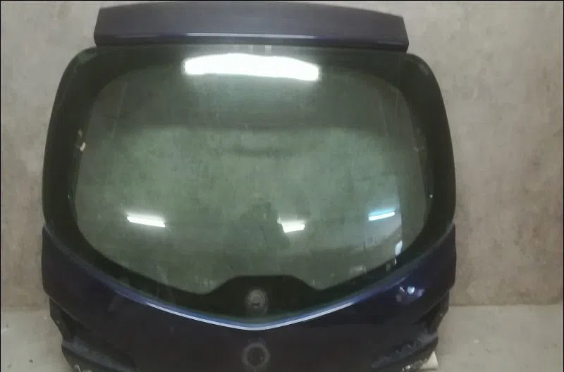 Hayon Alfa romeo 147 (937_) 1.9 jtdm 16v (937.axn1b, 937.bxn1b) (2004-2010) occasion