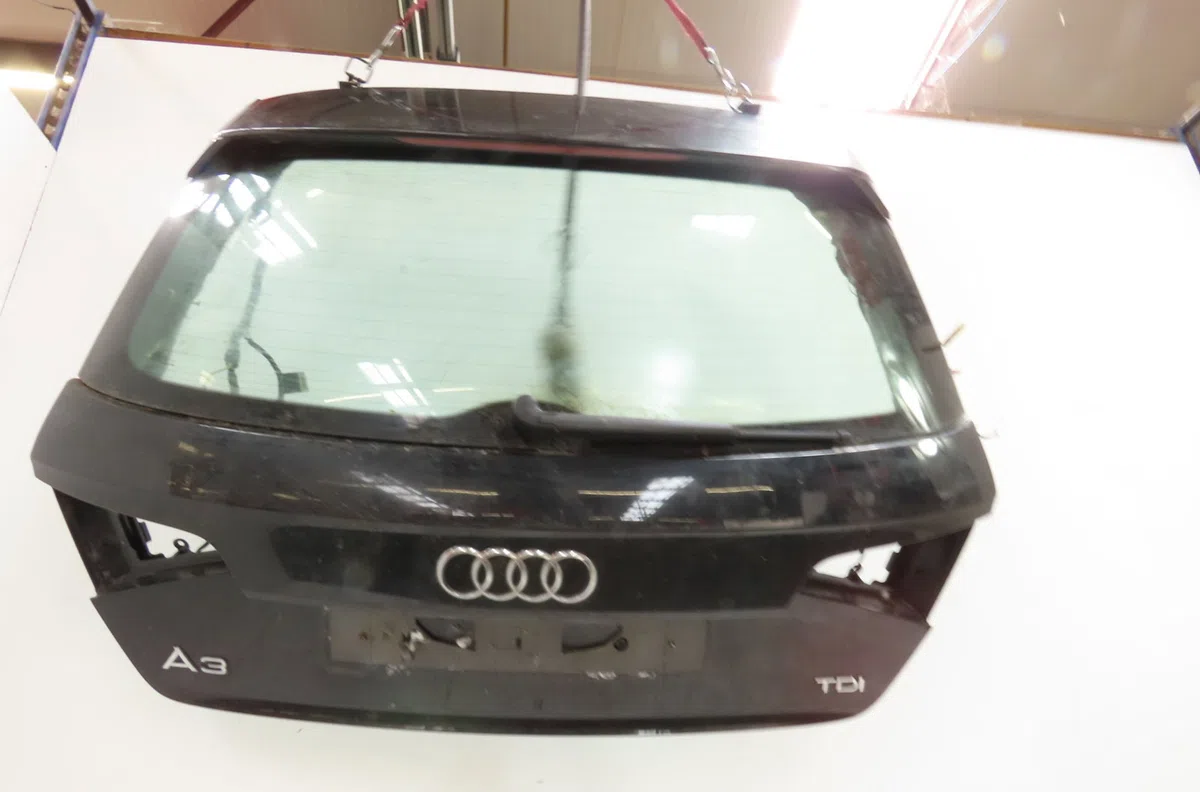 Hayon Audi A3 Sportback (8VA, 8VF) 1.6 tdi (2012) 5 portes occasion