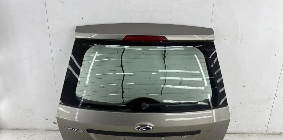 Hayon FORD FIESTA 5 PHASE 1 occasion