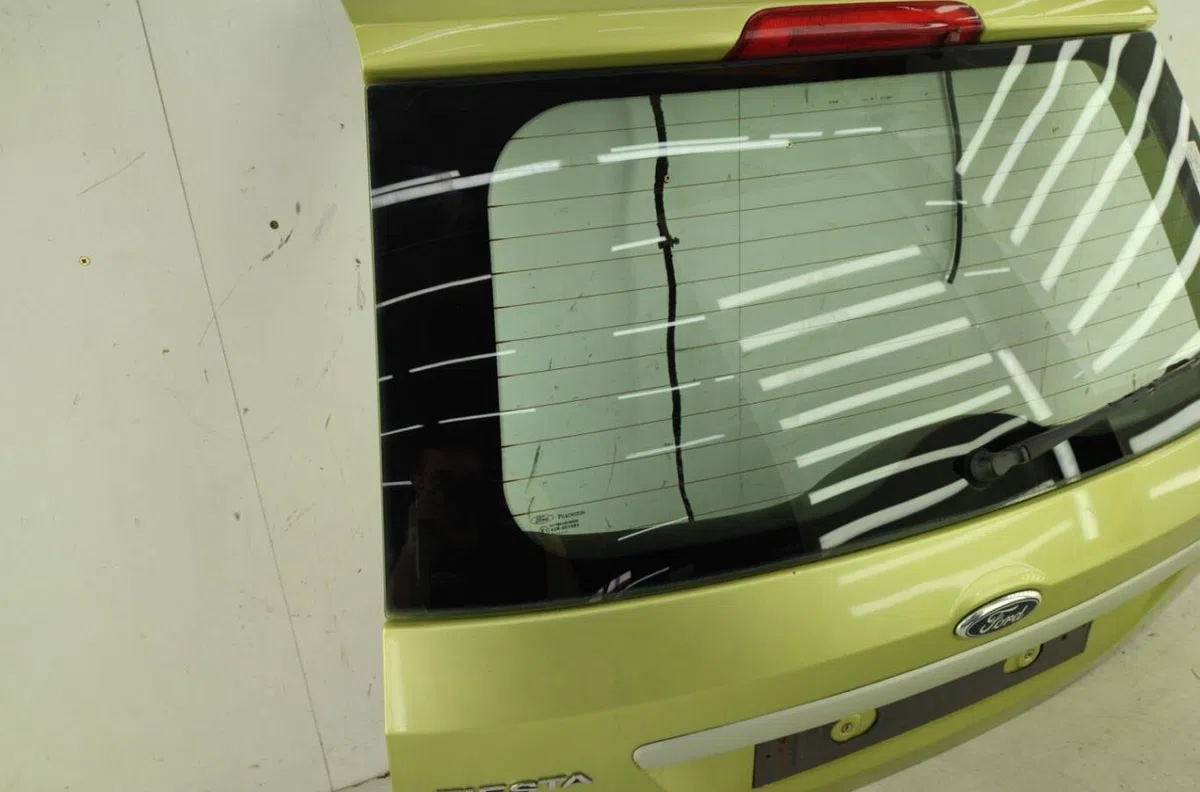 Hayon FORD FIESTA 5 PHASE 2 occasion