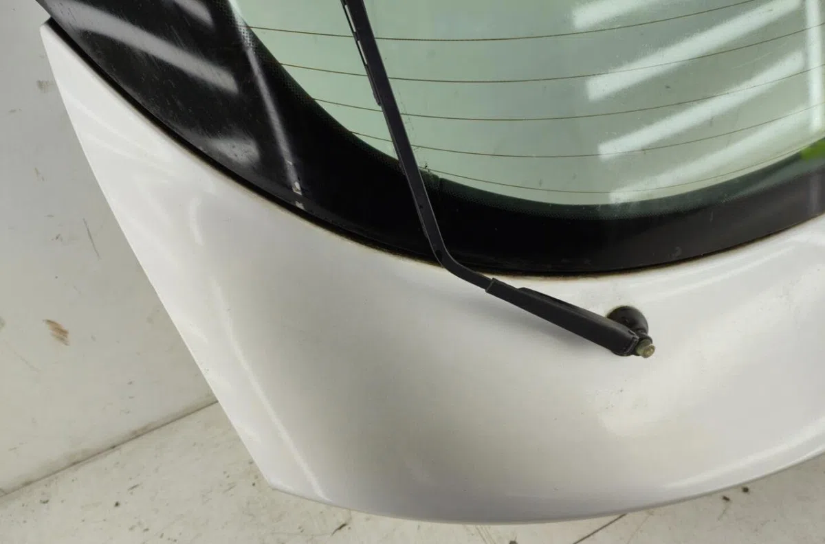 Hayon FORD PUMA COUPE occasion